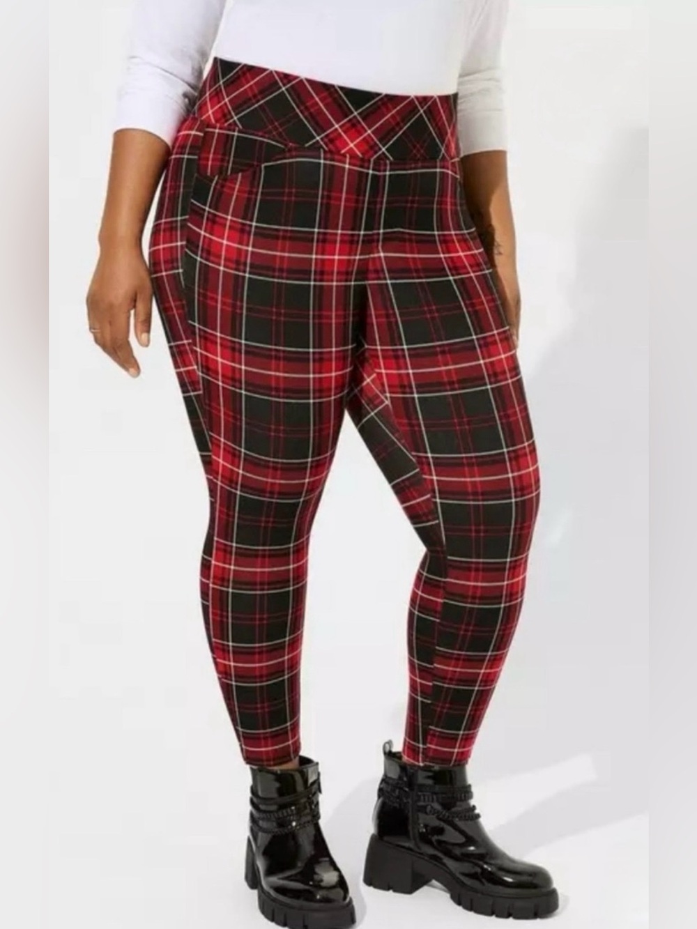 NWT TORRID Red Black Plaid Studio Pixie Luxe Ponte‎ Leggings Pants 4x Short Goth